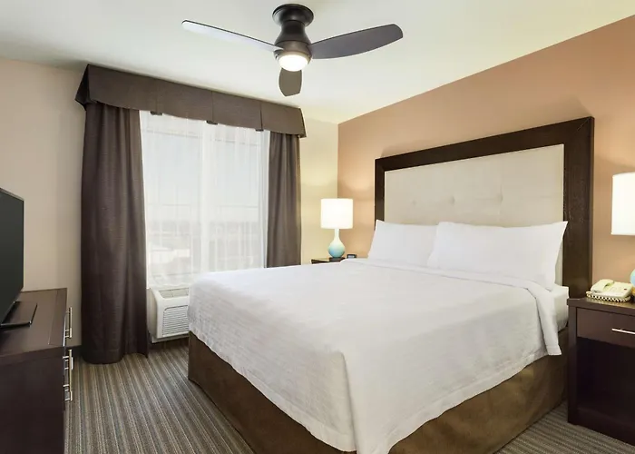 Homewood Suites By Hilton Fargo