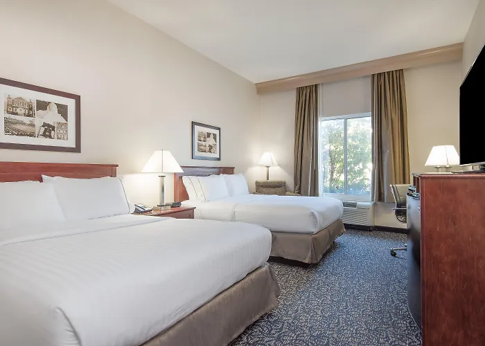 Holiday Inn Express & Suites Philadelphia - Mt Laurel By Ihg