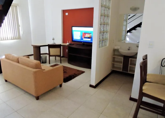 Mondrian Suite Hotel