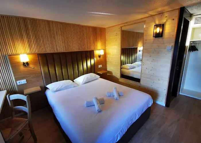 The Originals Access, Hôtel Foix (P'tit Dej-Hotel)