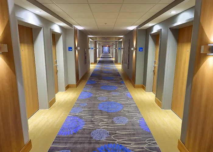 Holiday Inn Express & Suites Vaudreuil-Dorion By Ihg