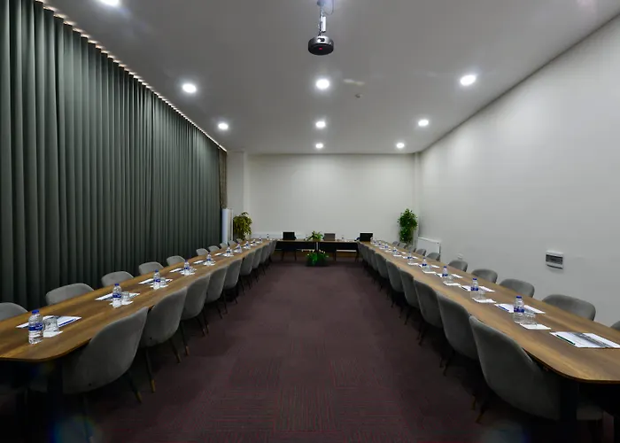 Best Western Premier Hidden Hills Hotel