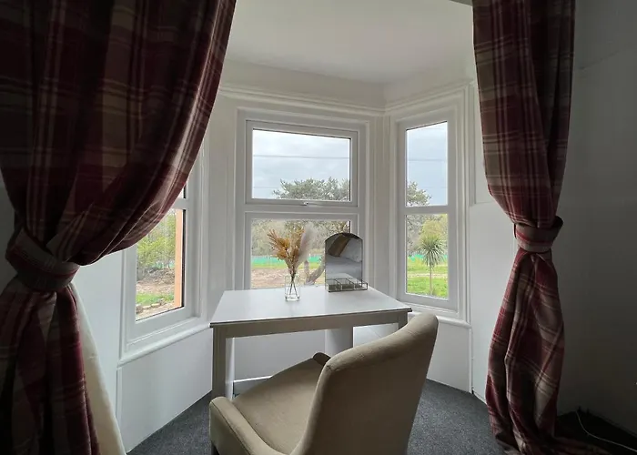 Guestling House
