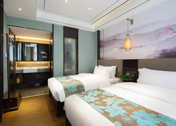 Morninginn, Phoenix Ancient City Tuojiang