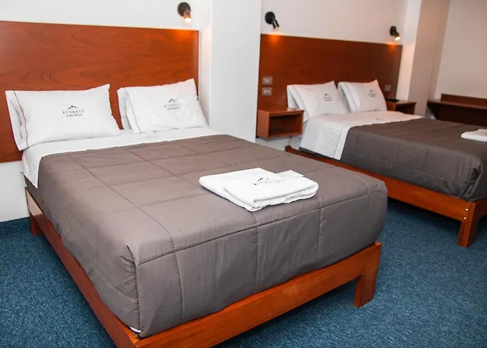 Hotel Turístico Everest