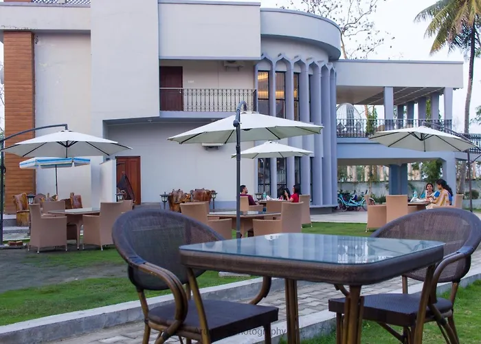 Manohari The Tea Retreat