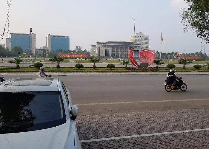 Khach San Huong Son