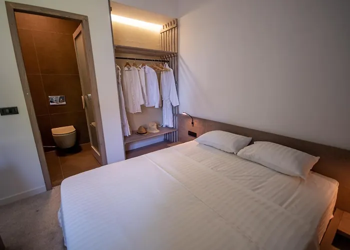 Bloom Suites
