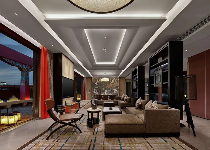 Hilton Shigatse