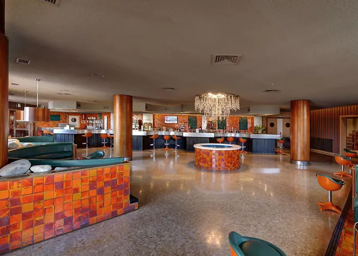 Hotel Rey Sancho Ramirez