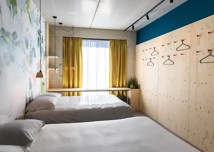 Hotel Moloko -Just A Room- Sleep&Shower-Digital Key By Sms