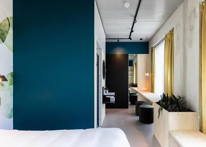 Hotel Moloko -Just A Room- Sleep&Shower-Digital Key By Sms