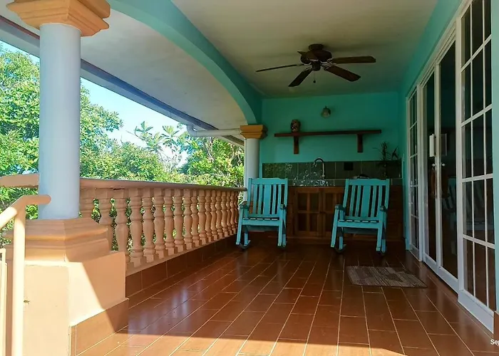 Villas At Gone Fishing Panama Resort