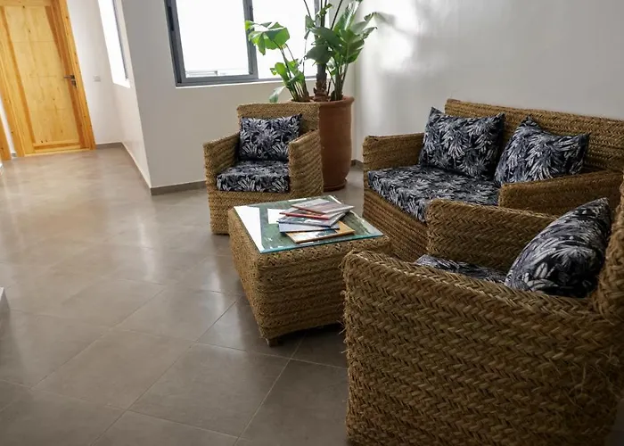 Dar Makai Surf Hotel