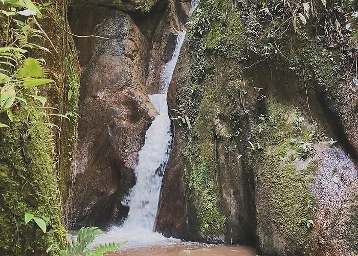 Gad Gha Kum - El mensajero Lodge