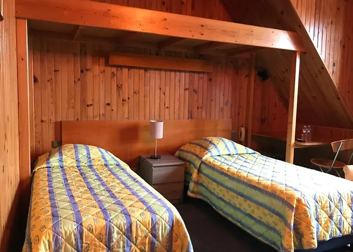 Logis Hotel & Restaurant - Auberge De La Foret