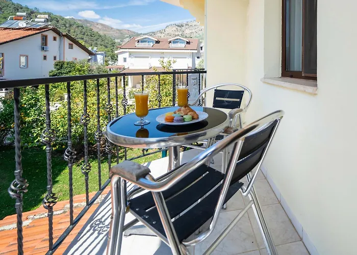 Dedeminn Garden Hotel
