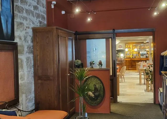 Logis hôtel Spa La Truite Dorée