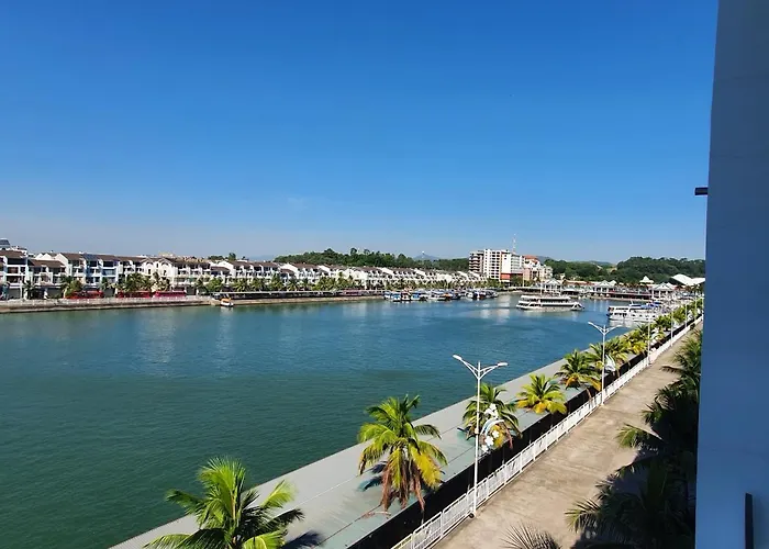 Golden Palm Halong Hotel
