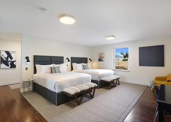 Summit Lofts Boutique Hotel