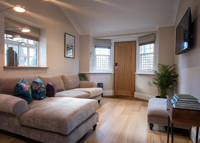 Rowton Hall Hotel And Spa