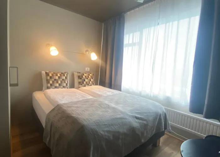 North West Restaurant & Guesthouse