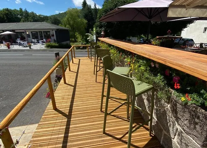 Hôtel Restaurant Le Grillon