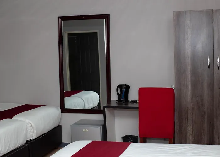 Platinum Hotel