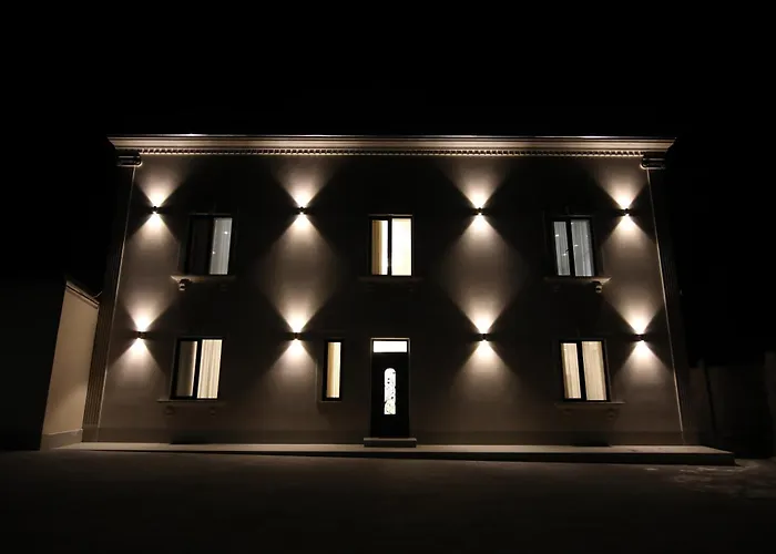 Louvre Home