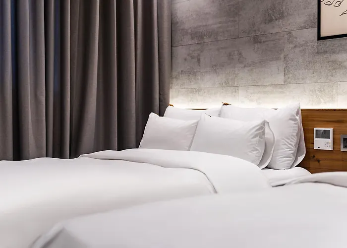 Sokcho Business Hotel Camel