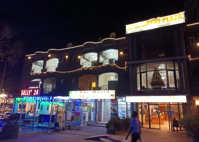 Apartments Plaza Hotel