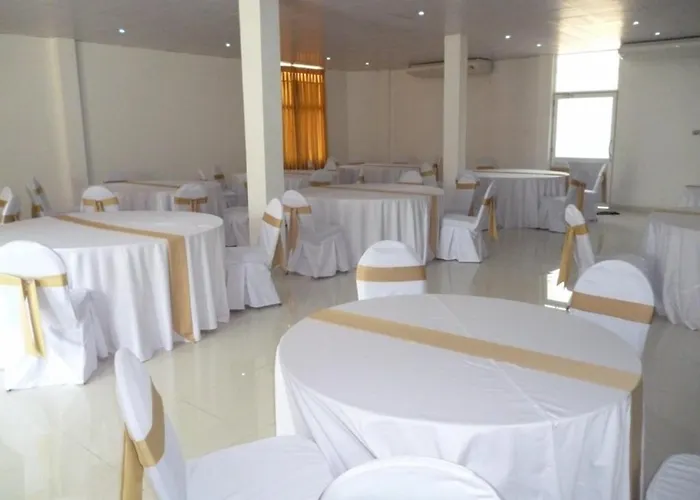 Vintop Hotel & Homestays Gampaha