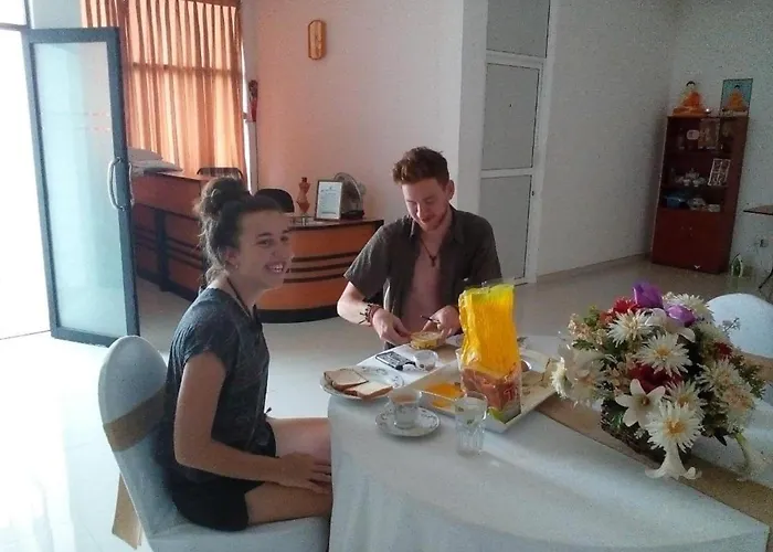 Vintop Hotel & Homestays Gampaha