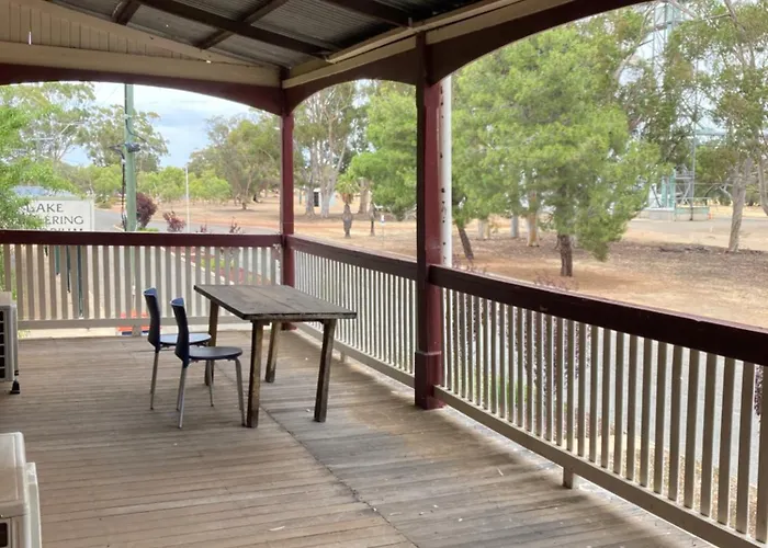 Yealering Hotel