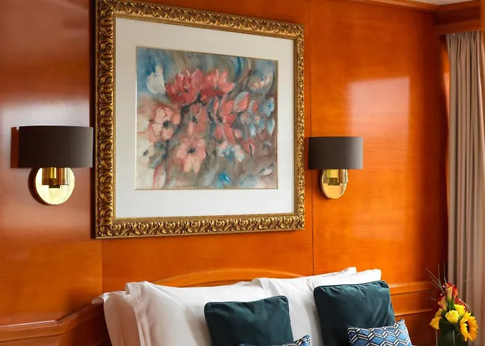 Sunborn London Yacht Hotel