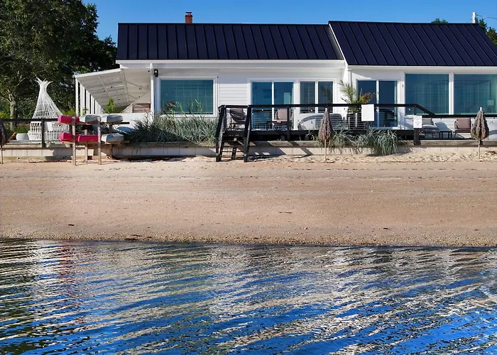 Aqua By American Beech - Adults Only