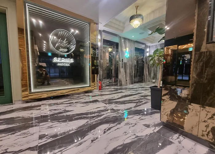 Series Hotel