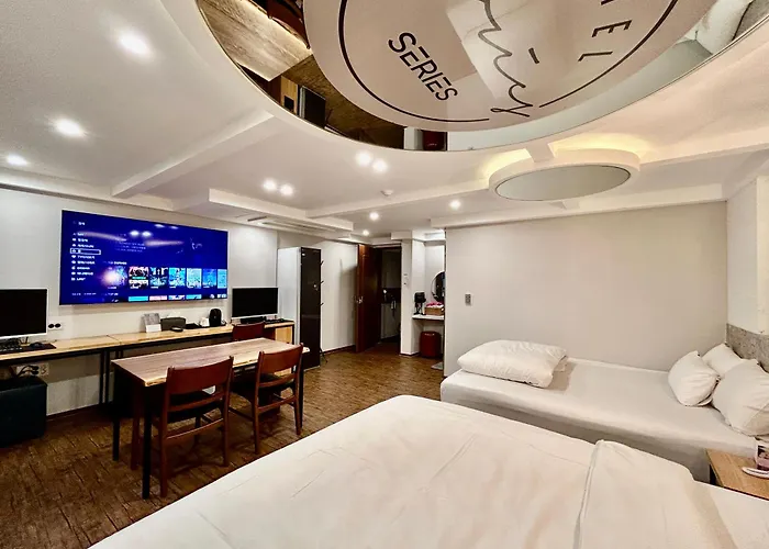 Series Hotel