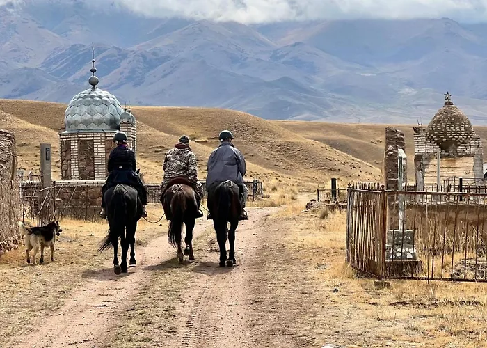 Kyzart Hotel & Horse Tours