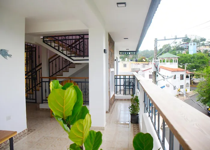 Hostal Marina Samana