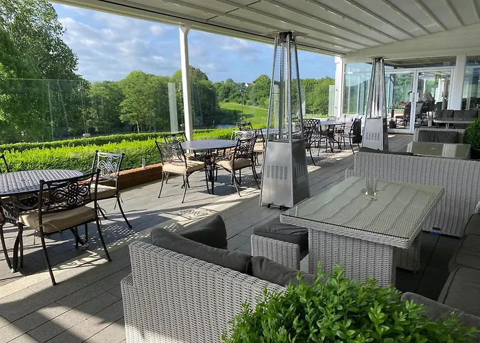 Stoke By Nayland Resort