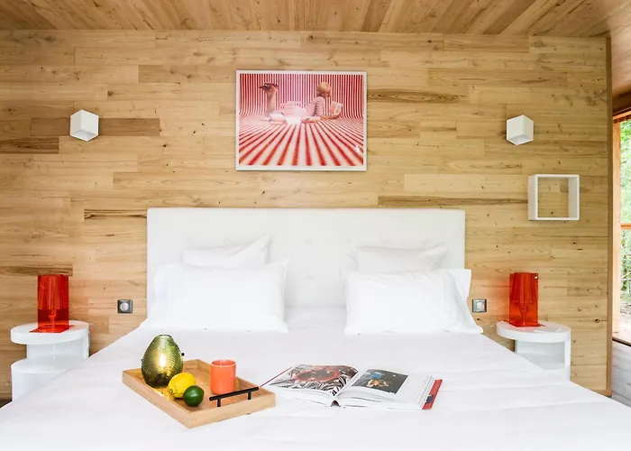 Loire Valley Lodges - Hotel