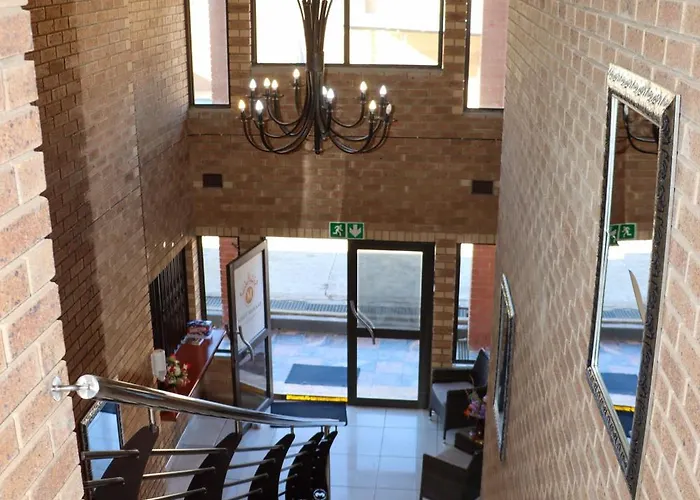 Meet Mekaar Resorts - Nquthu Hotel