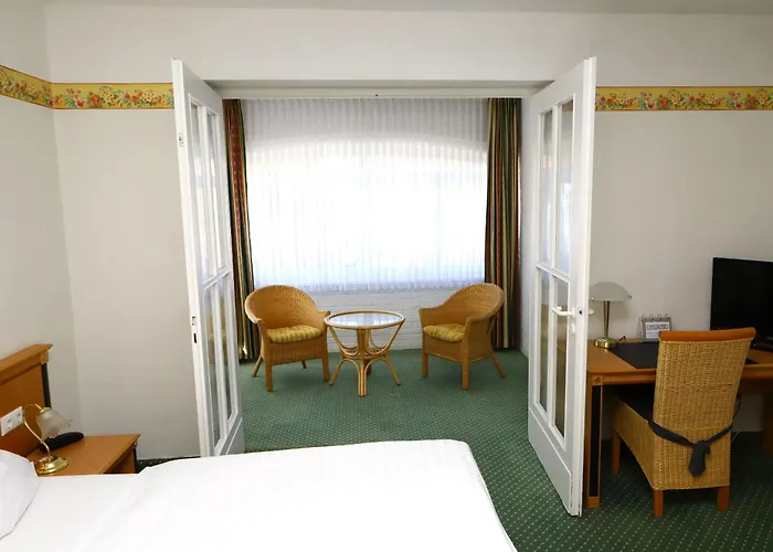 City Hotel