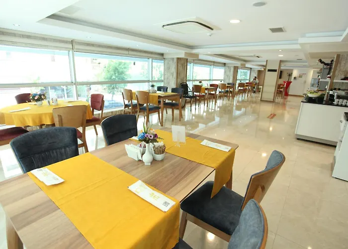 Dies Hotel