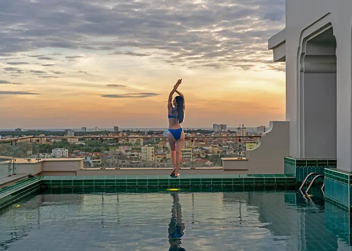 Rex Quang Binh Hotel