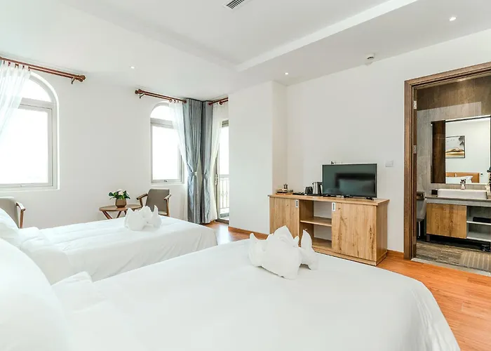 Sea Breeze Hotel&Villa
