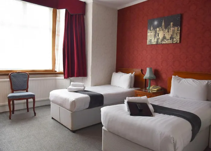 Crystal Hotel & Savour