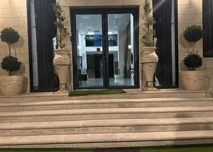 Mizirawi Historic Hotel