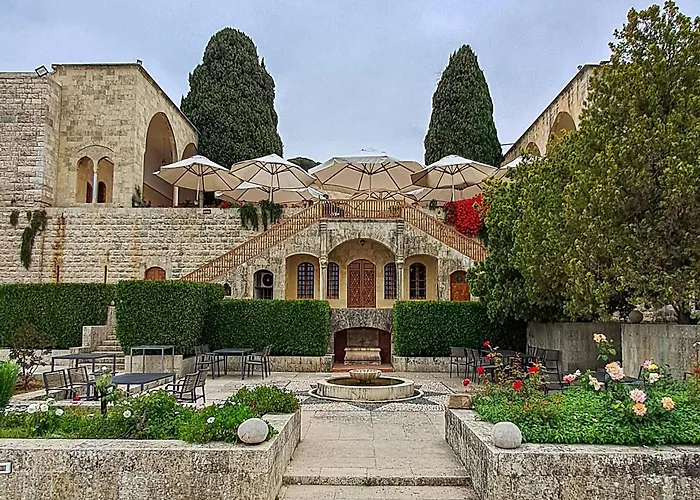 Mir Amin Palace